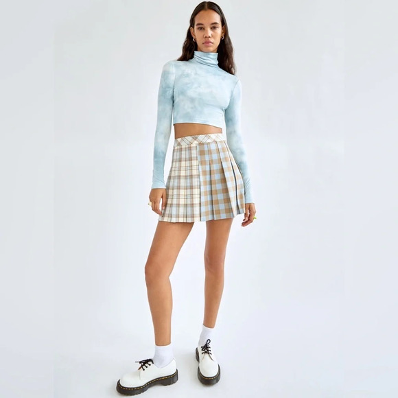 Sunday Best
Freshman Cropped Turtleneck size XS - Picture 2 of 10